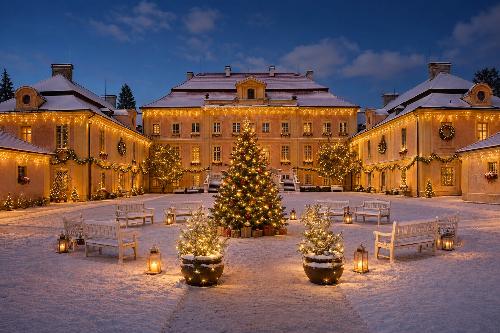 P�edadventn� jarmark na z�mku Kr�sn� Dv�r